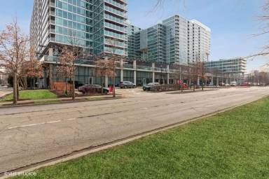 Main picture of Optima Old Orchard Woods Condo