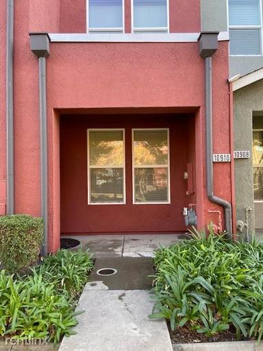 Main picture of 10904 Tower Park Dr