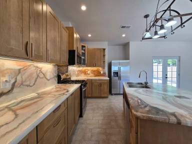 Main picture of 993 Calle Katarina