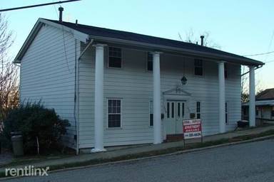 Main picture of 210 Wright St