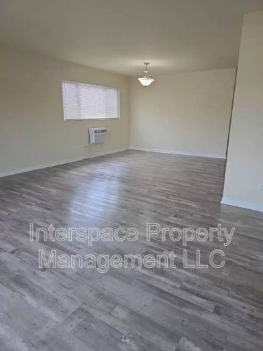 Main picture of 9955 S Cicero Ave