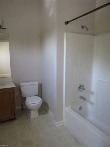 Main picture of 110 Foundry Ct