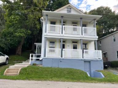 Main picture of 5867 Madison Ave
