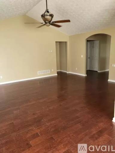 Main picture of 140 Mitchell Dr