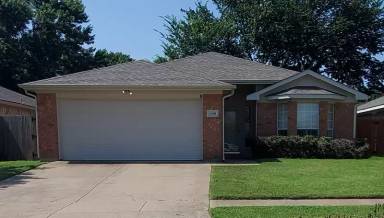 Main picture of 5508 Tiara Ct