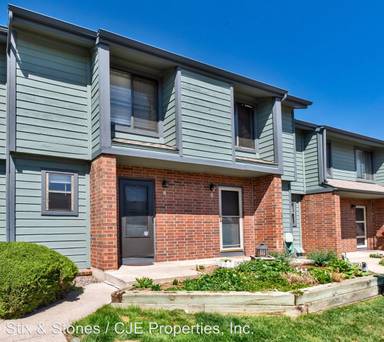 Main picture of 3528 S Depew St