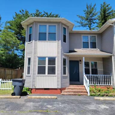 Main picture of 110 Westgate Cir
