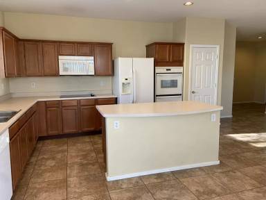 Main picture of 25751 W Burgess Ln