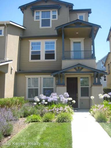 Main picture of 825 Pensive Ct
