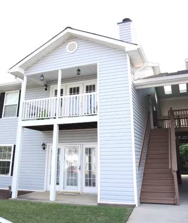 Main picture of 100 Pelham St