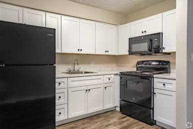 Main picture of 4000 58th St N