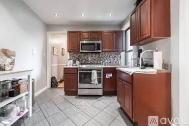 Main picture of 873 Bergen St