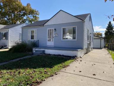 Main picture of 920 E Mapledale Ave