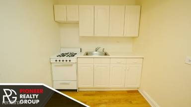 Main picture of 540 W Wellington Ave