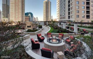 Main picture of 300 W Hubbard St