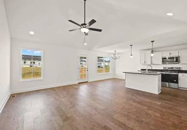 Main picture of 608 Victoria Way