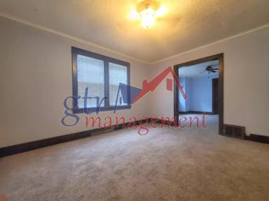 Main picture of 3136 N 59th St