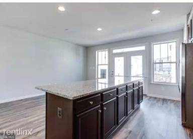 Main picture of 5888 Bella Marie Way