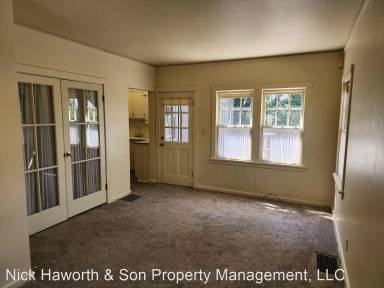 Main picture of 509 W 6th St