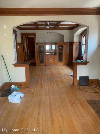 Main picture of 2668 N Palmer St