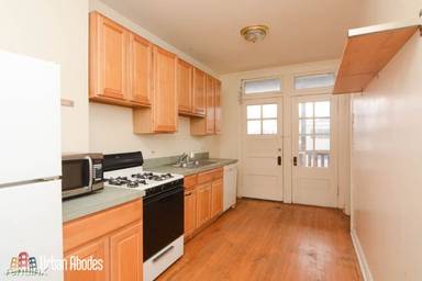 Main picture of 1727 W Catalpa Ave