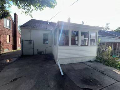 Main picture of 19335 Mansfield St