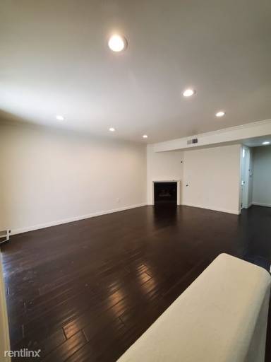 Main picture of 13002 Riverside Dr