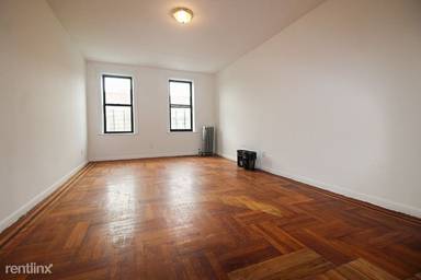 Main picture of 54 W 174th St