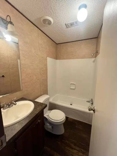 Main picture of 512 W Alabama Ave