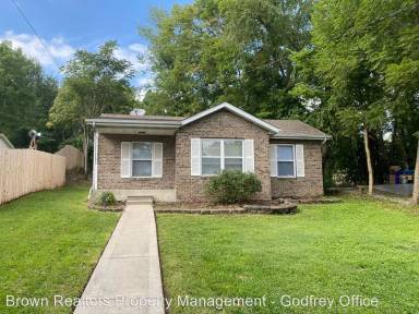Main picture of 33 W Guy Ave
