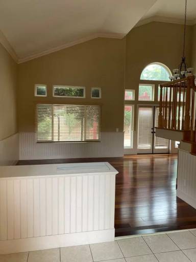 Main picture of 9908 Ravari Dr
