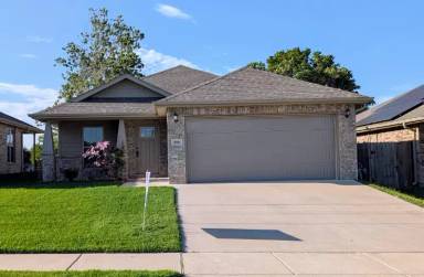 Main picture of 508 NW 62nd Ave