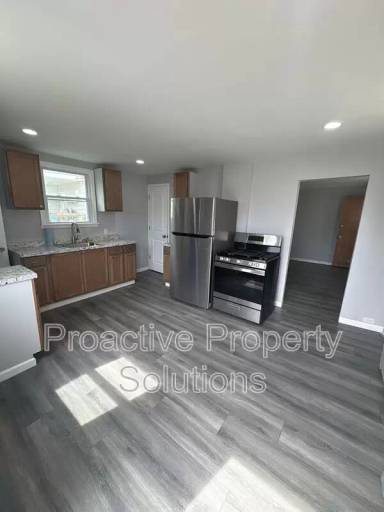 Main picture of 461 Madison St
