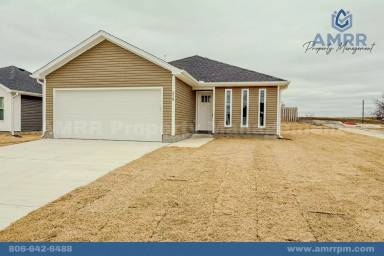 Main picture of 219 Eagle Edge Ave