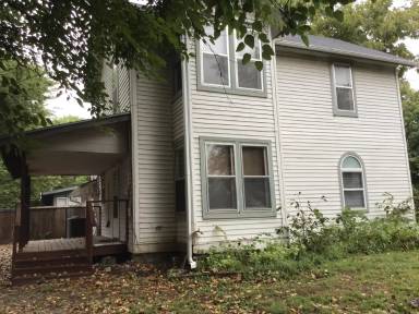 Main picture of 1043 Delaware St
