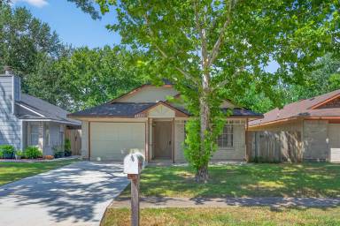 Main picture of 23227 Prairie Bird Dr