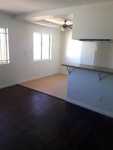 Main picture of 10228 Doty Avenue