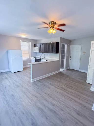 Main picture of 4040 Spruce St. - 3