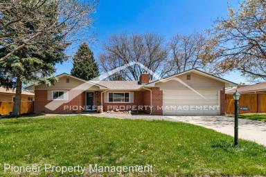 Main picture of 3910 Balsam St