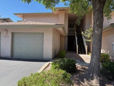 Main picture of 950 E Mingus Ave