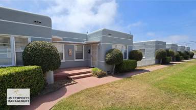 Main picture of 518 Flower St