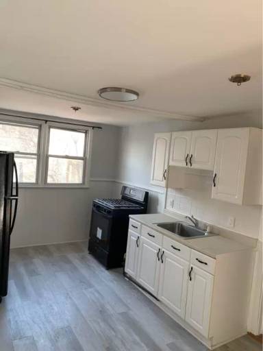 Main picture of 147 W End Ave