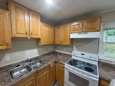 Main picture of 14 Highland Ave SW
