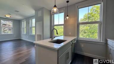 Main picture of 136 Babcock St