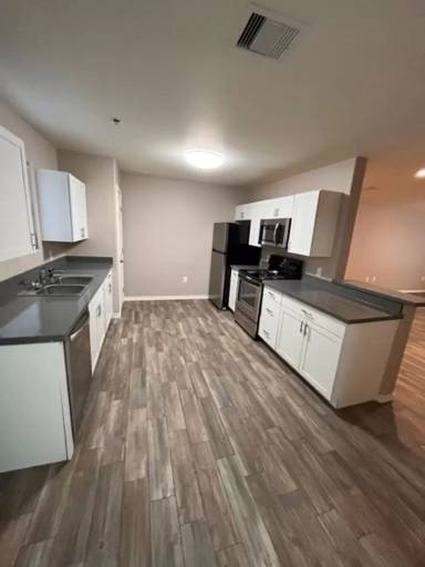 Main picture of 304 - 404 Nederland Ave