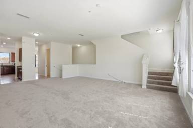 Main picture of 645 Market St