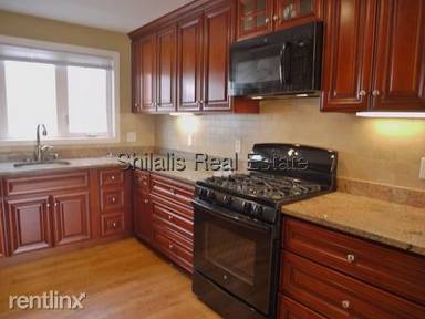 Main picture of 26 Coolidge Hill Rd