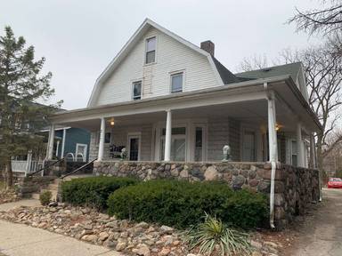 Main picture of 217 N Summit St