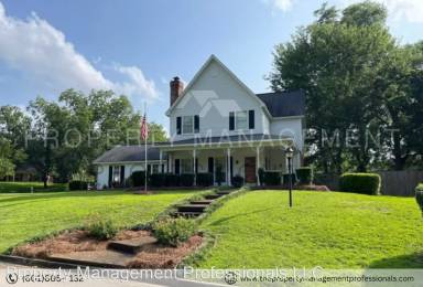 Main picture of 203 Pecan Blvd