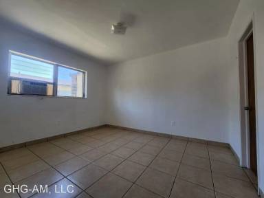 Main picture of 12140 NE 8th Ave